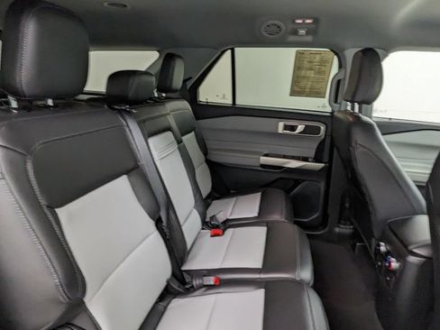 Certified 2023 Ford Explorer XLT w/ Equipment Group 202A AWD/4WD image 38