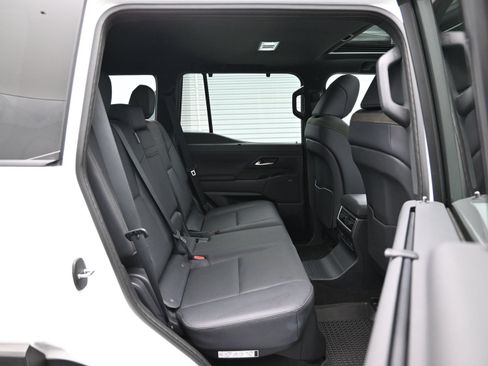 Used 2024 Lexus GX 550 AWD/4WD image 12