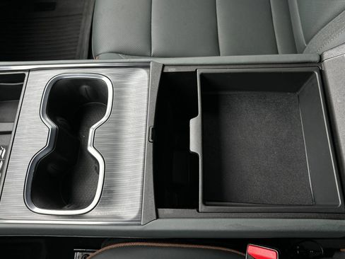 Used 2025 GMC Acadia AT4 w/ LPO, Floor Liner Package AWD/4WD image 30