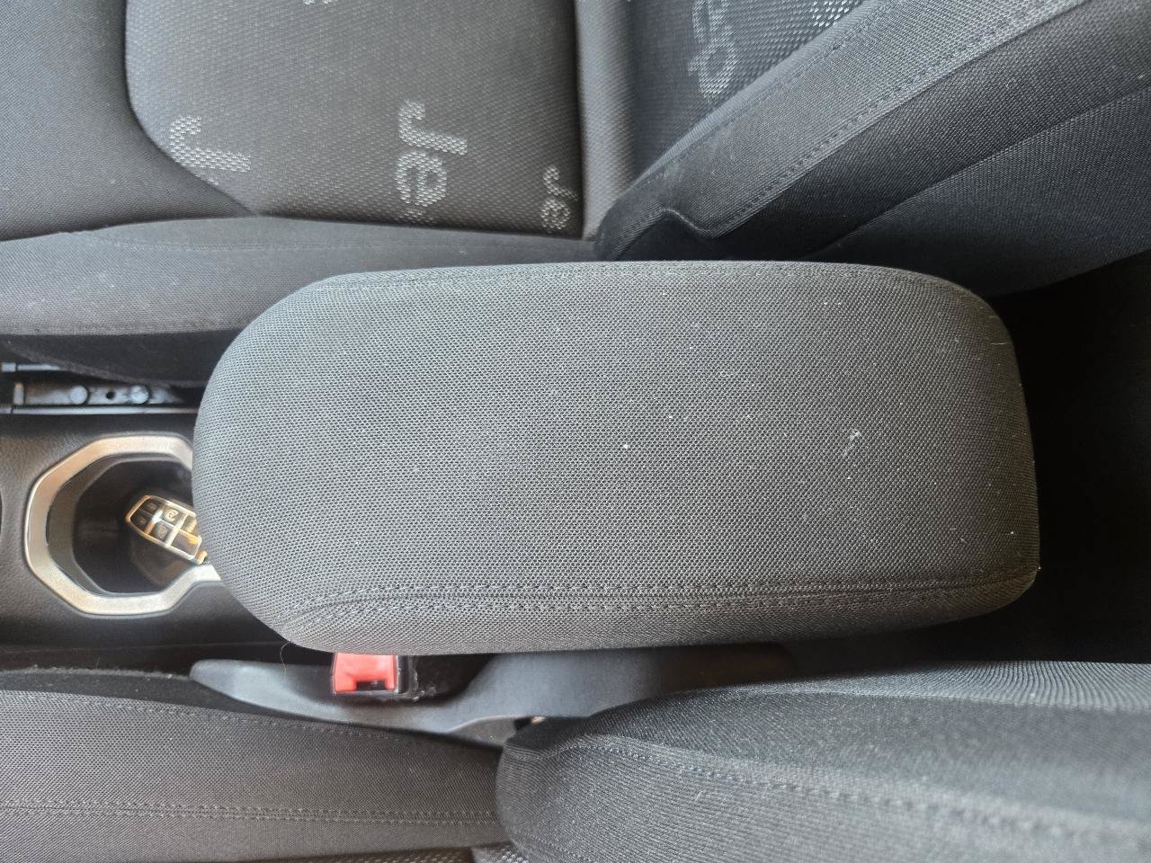 Used 2016 Jeep Renegade Latitude w/ Cold Weather Group AWD/4WD image 14