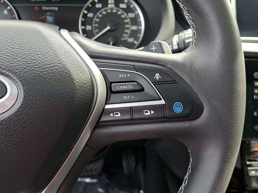 Used 2023 INFINITI QX50 Luxe AWD/4WD image 25
