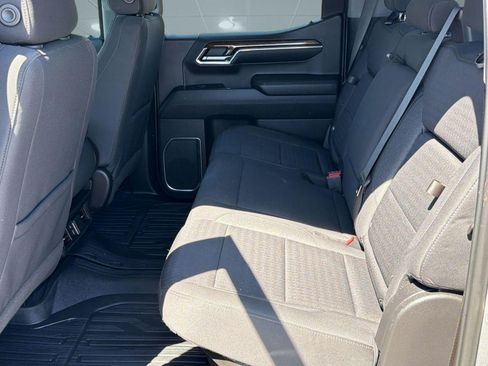 Used 2023 GMC Sierra 1500 Elevation image 14