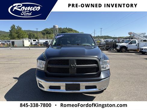 Used 2017 RAM 1500 Classic SLT AWD/4WD image 2