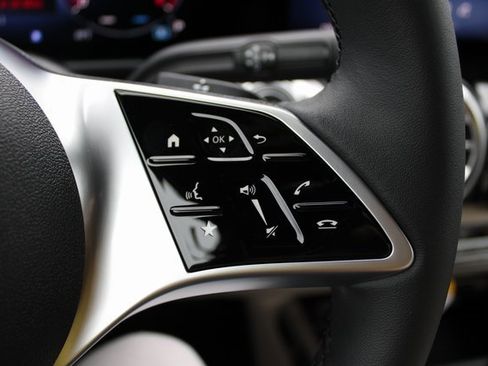 New 2025 Mercedes-Benz GLB 250 4MATIC image 20