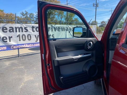 Used 2007 Dodge Nitro SLT image 15