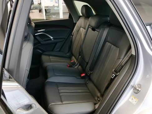 New 2025 Audi Q5 Premium image 12