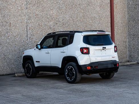 Used 2016 Jeep Renegade Trailhawk AWD/4WD image 5