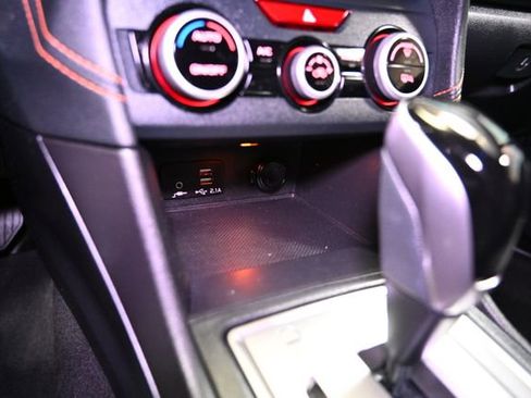 Used 2023 Subaru Crosstrek 2.0i Premium image 31