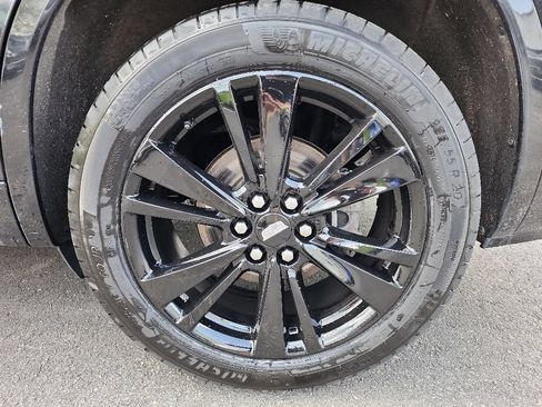 Used 2023 Cadillac XT6 Premium Luxury FWD image 11