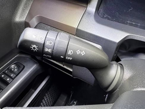Certified 2025 Toyota Tacoma TRD Sport AWD/4WD image 32