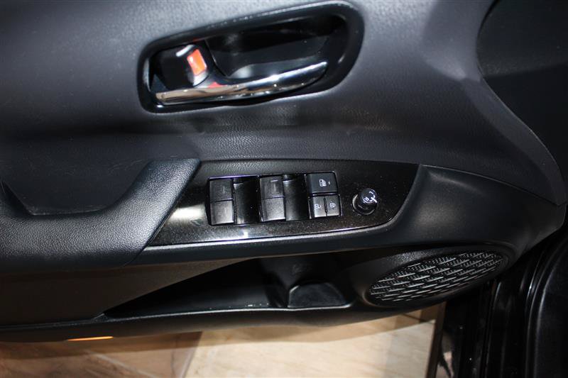 Used 2020 Toyota Prius Prime XLE FWD image 20