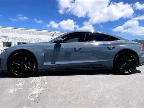 Used 2023 Audi e-tron GT Premium Plus AWD/4WD image 3