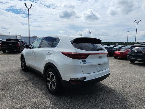 Used 2022 Kia Sportage LX FWD image 3