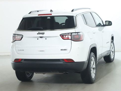 Used 2025 Jeep Compass Latitude image 46