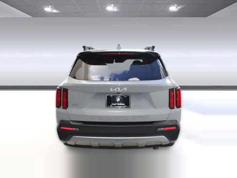 Used 2022 Kia Sorento SX Prestige w/ Rust Color Package image 10