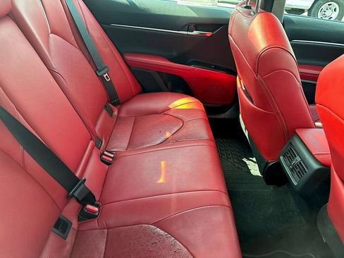 Used 2019 Toyota Camry XSE w/ Navigation Package FWD image 13