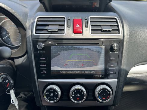 Used 2016 Subaru Crosstrek 2.0i Premium image 12