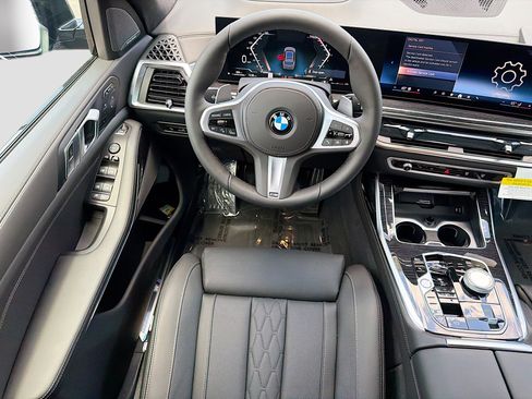 New 2027 BMW X7 xDrive40i AWD/4WD image 16