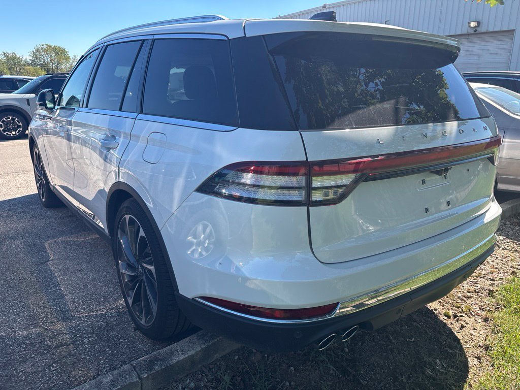 Used 2025 Lincoln Aviator Reserve w/ Equipment Group 201A AWD/4WD image 5