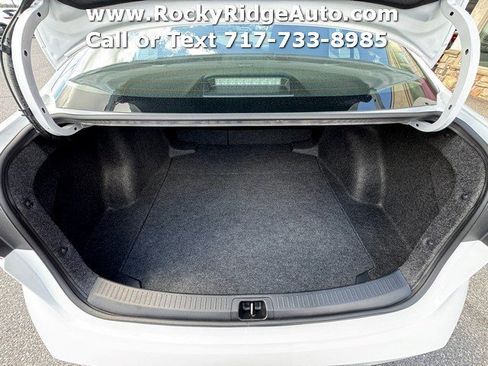 Used 2025 Toyota Corolla LE FWD image 33