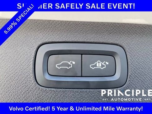 Certified 2023 Volvo XC90 B6 Ultimate w/ Protection Package AWD/4WD image 29