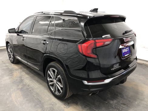 Used 2020 GMC Terrain Denali w/ GMC Pro Grade Package image 4