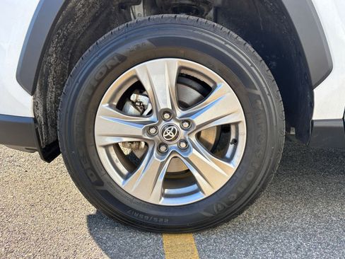 Used 2025 Toyota RAV4 LE image 25