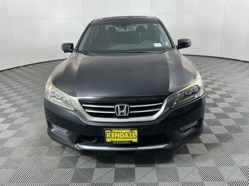 Used 2013 Honda Accord Touring image 2