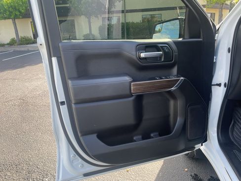 Used 2022 Chevrolet Silverado 1500 RST AWD/4WD image 25