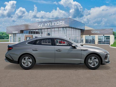 New 2026 Hyundai Sonata SE FWD image 7