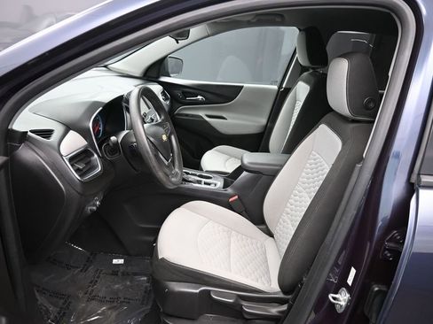 Used 2019 Chevrolet Equinox LS FWD image 18