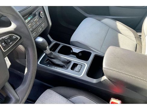 Used 2017 Ford Escape SE w/ Equipment Group 201A AWD/4WD image 17