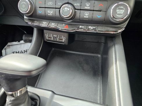 Used 2025 Dodge Durango GT AWD/4WD image 27