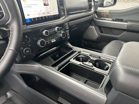 Used 2026 Ford F250 Lariat w/ FX4 Off-Road Package image 12