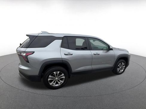 Used 2025 Chevrolet Equinox LT FWD image 14