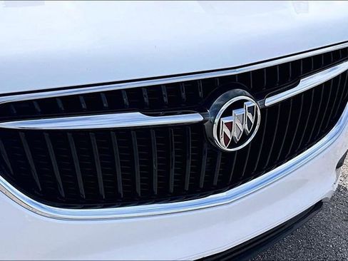 Used 2019 Buick Enclave Essence image 28