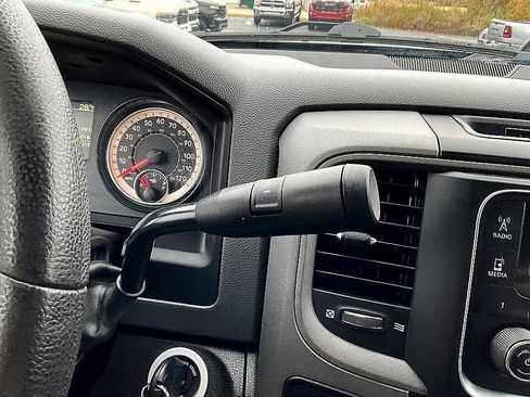 Used 2018 RAM 2500 Tradesman w/ Chrome Appearance Group image 16