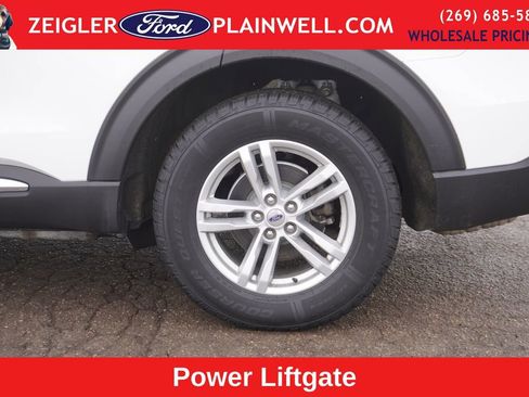 Used 2020 Ford Explorer XLT w/ Comfort Package image 9