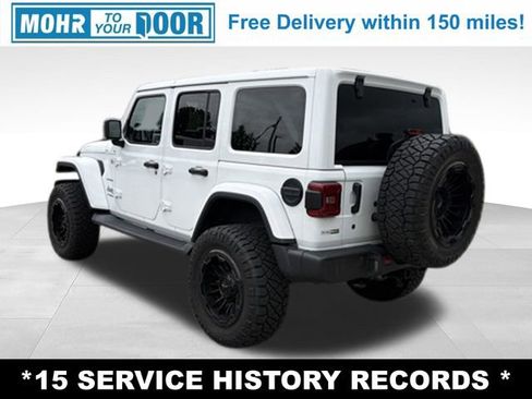 Used 2020 Jeep Wrangler Unlimited Sahara AWD/4WD image 3