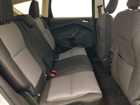 Used 2018 Ford Escape SE FWD image 19