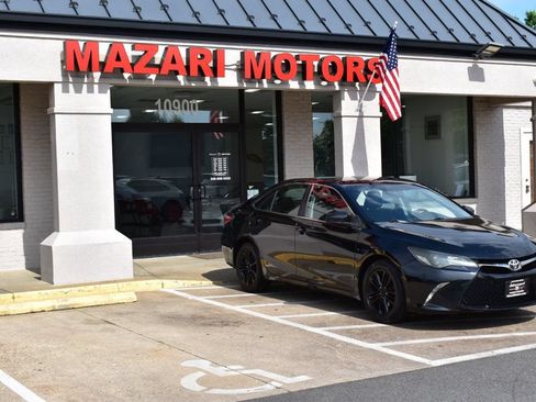 Used 2016 Toyota Camry SE FWD image 6