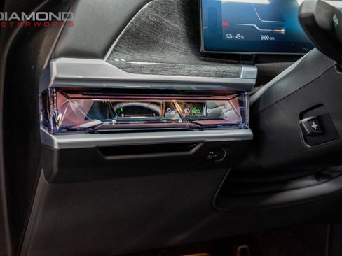 Used 2023 BMW i7 xDrive60 image 83