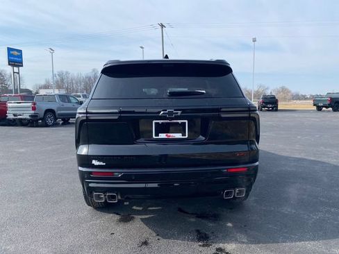 New 2026 Chevrolet Traverse RS w/ LPO, Floor Liner Package image 5