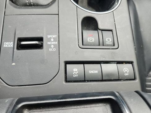 Used 2022 Toyota Highlander XSE FWD image 33