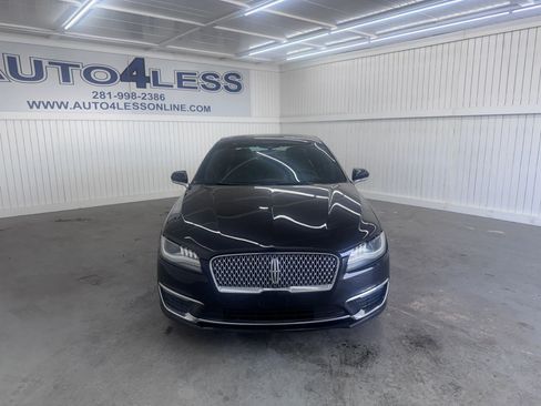 Used 2017 Lincoln MKZ Premiere FWD image 2