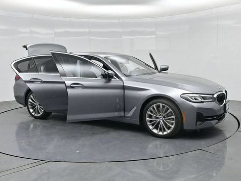 Used 2023 BMW 540i w/ Convenience Package RWD image 38