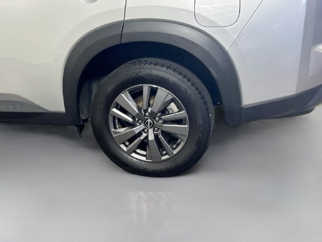 Used 2024 Nissan Pathfinder SV FWD image 21