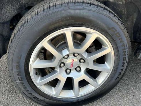 Used 2017 GMC Yukon Denali AWD/4WD image 15