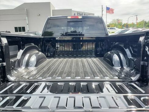 New 2026 RAM 1500 Laramie AWD/4WD image 9