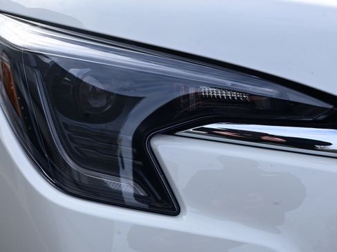 Certified 2025 Subaru Ascent Limited image 11